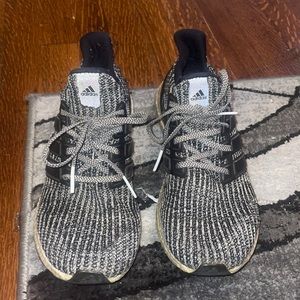 2018 UltraBoost 4.0 'Cookies and Cream Size 9 men